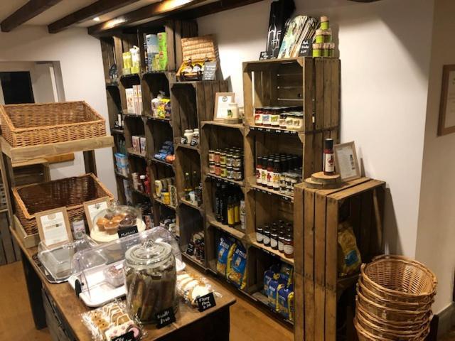 The Horse & Groom Stow-on-the-Wold ภายนอก รูปภาพ